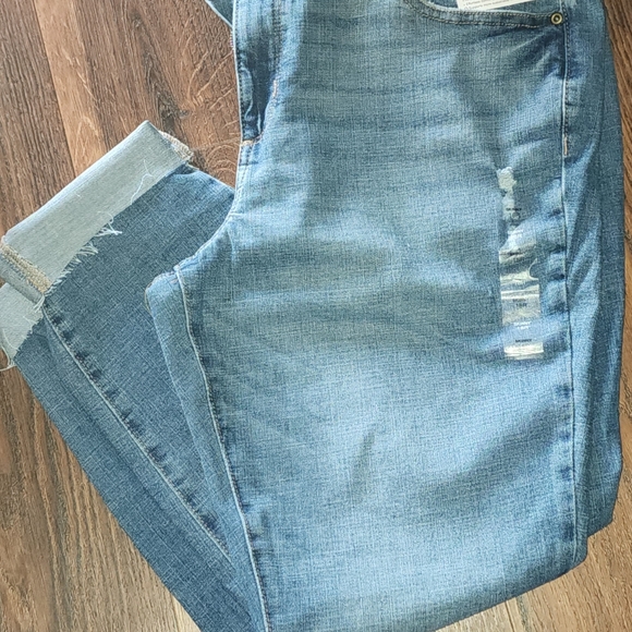 Jeans - Picture 2 of 2